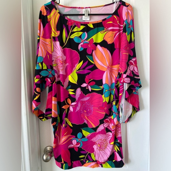Women’s Trina Turk tunic swim coverup size-Medium - Picture 1 of 8